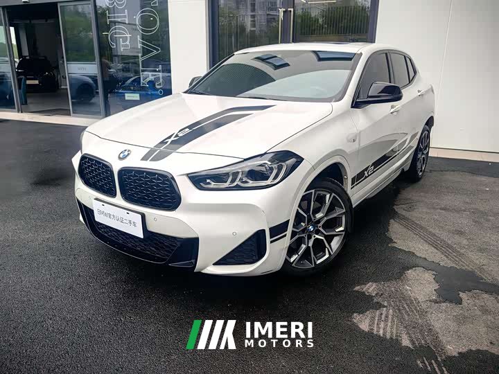 BMW X2 sDrive25i Night Edition