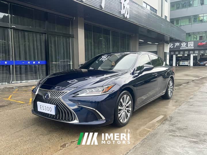 Lexus ES 2020 300h Exclusive Edition National V