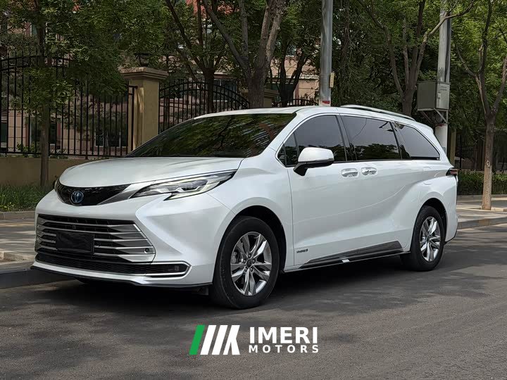 Toyota SIENNA 2021 2.5L Hybrid Platinum Edition