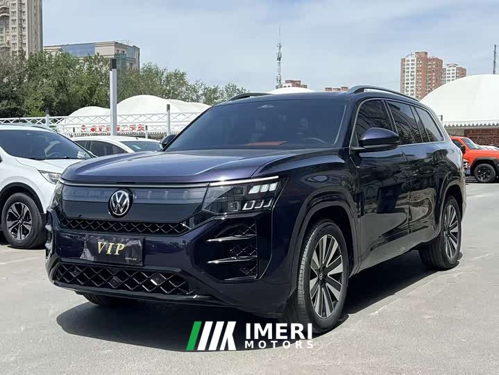 Lynk & Co Touron Pro 450TSI four-wheel drive vertical version