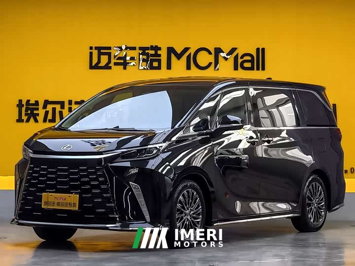 Lexus LM 2023 500h six-seater premium version