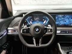 BMW 7 Series 2023 735Li M Sports Package - ფოტო 9