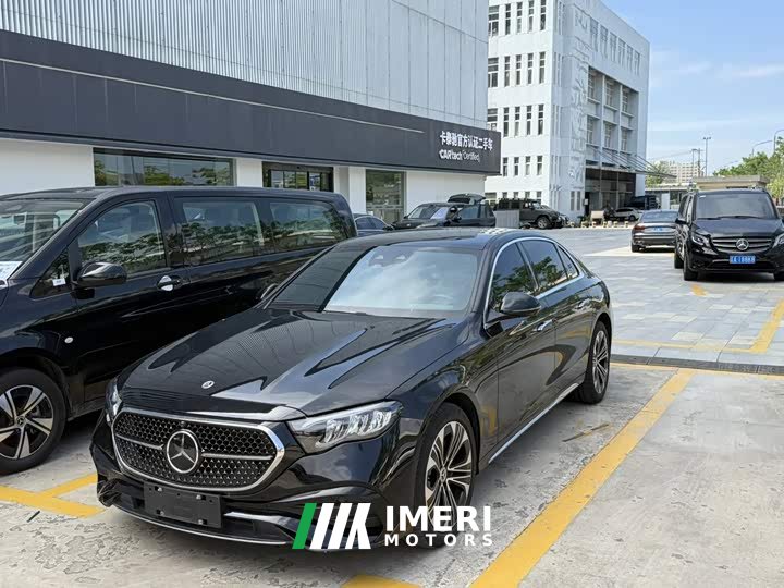 Mercedes-Benz E-Class E 300 L Fashionable and Sporty