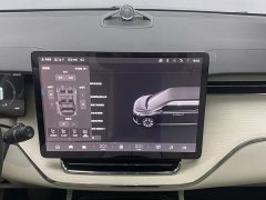 Volvo EM90 2025 Ultra six-seater - ფოტო 11