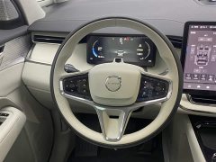 Volvo EM90 2025 Ultra six-seater - ფოტო 2