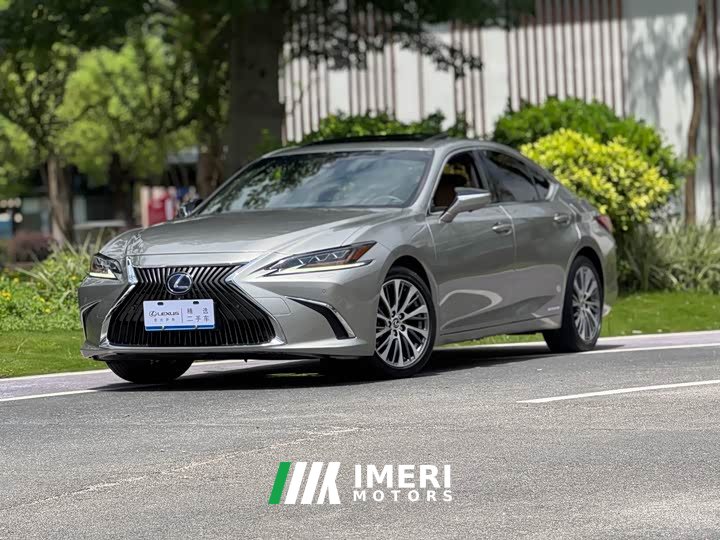 Lexus ES 2020 300h Luxury