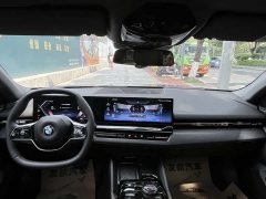 BMW 5 Series 2024 525Li M Sports Package - ფოტო 11