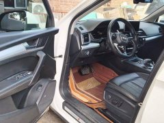 Audi Q5L 2020 facelift 40 TFSI enjoys fashionable style - photo 17