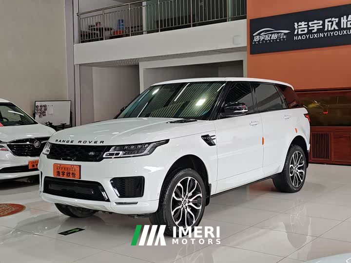 Land Rover Range Rover Sport 3.0 L6 Black Edition