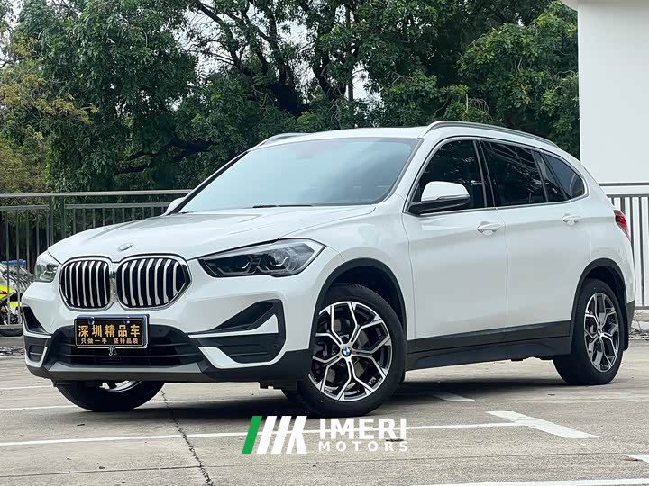 BMW X1 sDrive25Li Leading