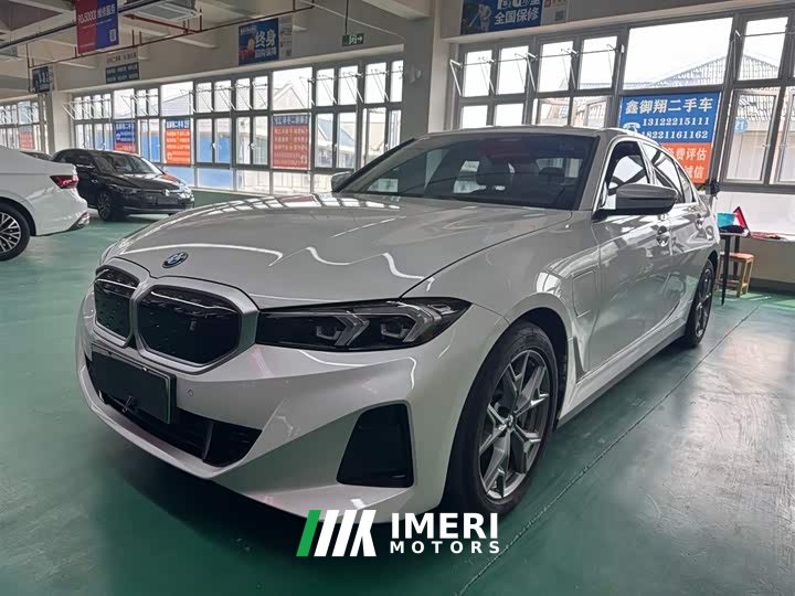 BMW i3 2022 eDrive 35 L