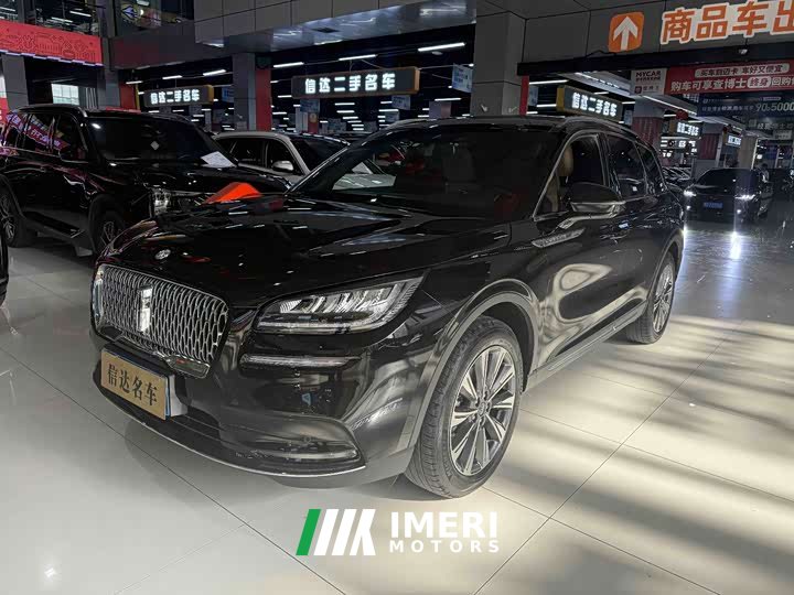 Lynk & Co Adventurer 2.0T Two-wheel drive Premium Edition