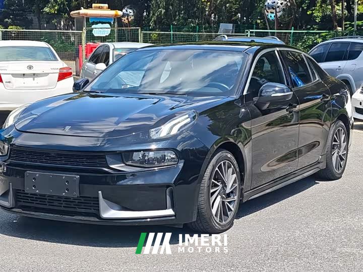 Lynk & Co 03 2022 1.5TD DCT Pro - ავტომობილი ჩინეთიდან