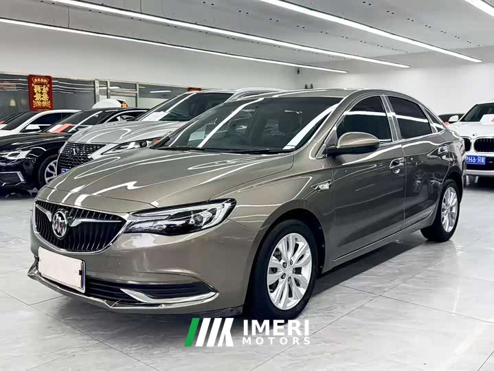 Mercedes-Benz Yinglang 1.5L automatic elite