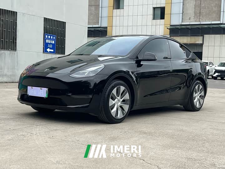 Tesla Model Y 2021 standard range rear-wheel drive version