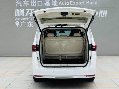 Buick GL8 Land Business Class Comfort Edition - ფოტო 18