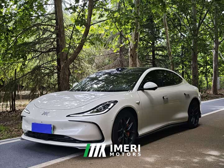Li Auto Zhiji L6 2024 Max Standard Edition