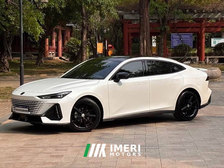 Changan UNI-V 1.5T premium