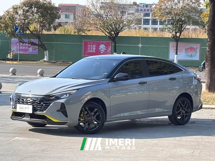 Dongfeng Aeolus Yixuan Mach Edition 1.5T Automatic Dream Knight Edition