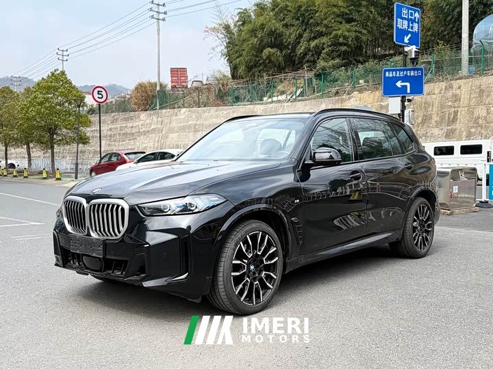BMW X5 2023 xDrive40Li M Sport Night Package
