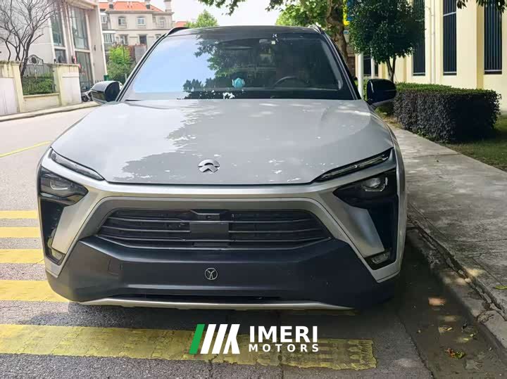 NIO ES8 100kWh six-seater version