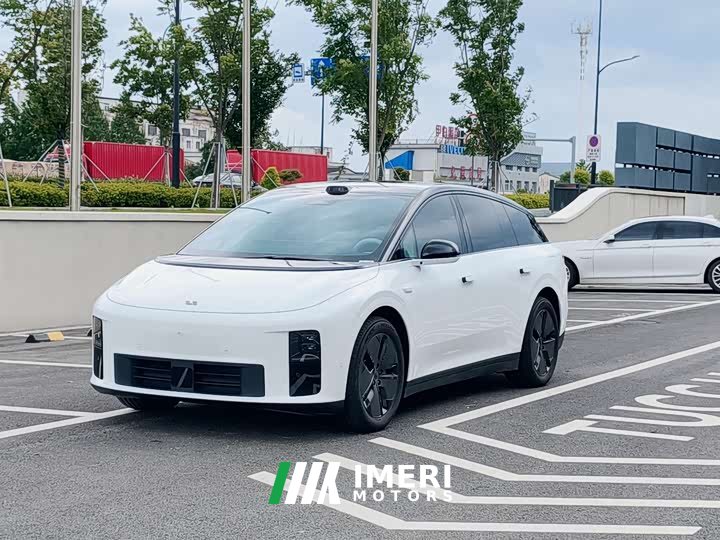 Li Auto Ideal i6 2025 two-wheel drive standard version