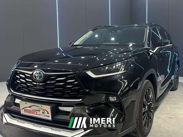 Toyota Highlander 2.5L smart electric hybrid dual-engine four-wheel drive knight version 7 seats