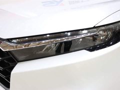 Honda CR-V 240TURBO two-wheel drive turbo version 5 seats - ფოტო 7