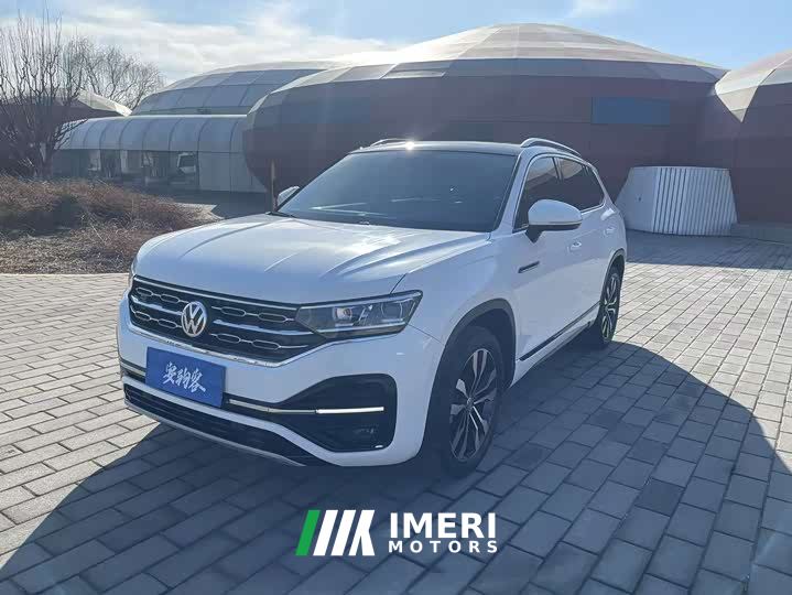 Volkswagen Taos 380TSI AWD R-Line Smart Connected Edition
