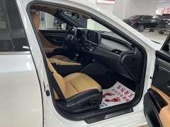 Lexus ES 200 Excellence Edition - photo 11
