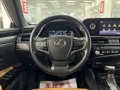 Lexus ES 200 Excellence Edition - photo 8
