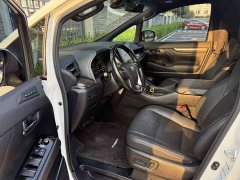 Toyota Vellfire Crown Hybrid 2.5L HV Luxury Edition - фото 9
