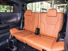 Toyota Vellfire Crown Hybrid 2.5L Supreme Executive Edition - ფოტო 15