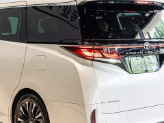 Toyota Vellfire Crown Hybrid 2.5L Supreme Executive Edition - ფოტო 20