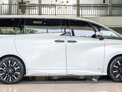 Toyota Vellfire Crown Hybrid 2.5L Supreme Executive Edition - ფოტო 4