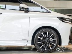 Toyota Vellfire Crown Hybrid 2.5L Supreme Executive Edition - ფოტო 5