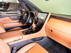 Toyota Vellfire Crown Hybrid 2.5L Supreme Executive Edition - ფოტო 9