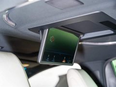 Lexus LM 300h seven-seater elegant version - photo 14