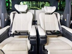 Lexus LM 300h seven-seater elegant version - photo 16
