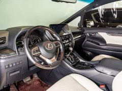Lexus LM 300h seven-seater elegant version - photo 6