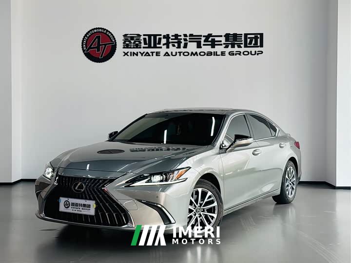 Lexus ES 300h Excellence Edition