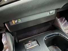 Lexus ES 300h Excellence Edition - фото 14