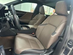 Lexus ES 300h Excellence Edition - фото 19