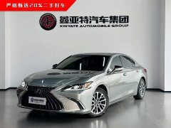 Lexus ES 300h Excellence Edition - фото 3