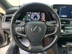 Lexus ES 300h Excellence Edition - фото 9