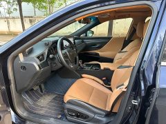 Lexus ES 300h Excellence Edition - фото 10
