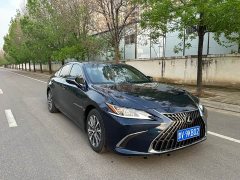 Lexus ES 300h Excellence Edition - фото 2