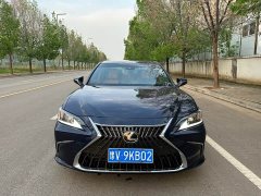 Lexus ES 300h Excellence Edition - фото 3