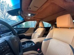 Lexus ES 300h Excellence Edition - фото 5