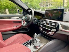 BMW 5 Series facelift 2 525Li M sports package - фото 17